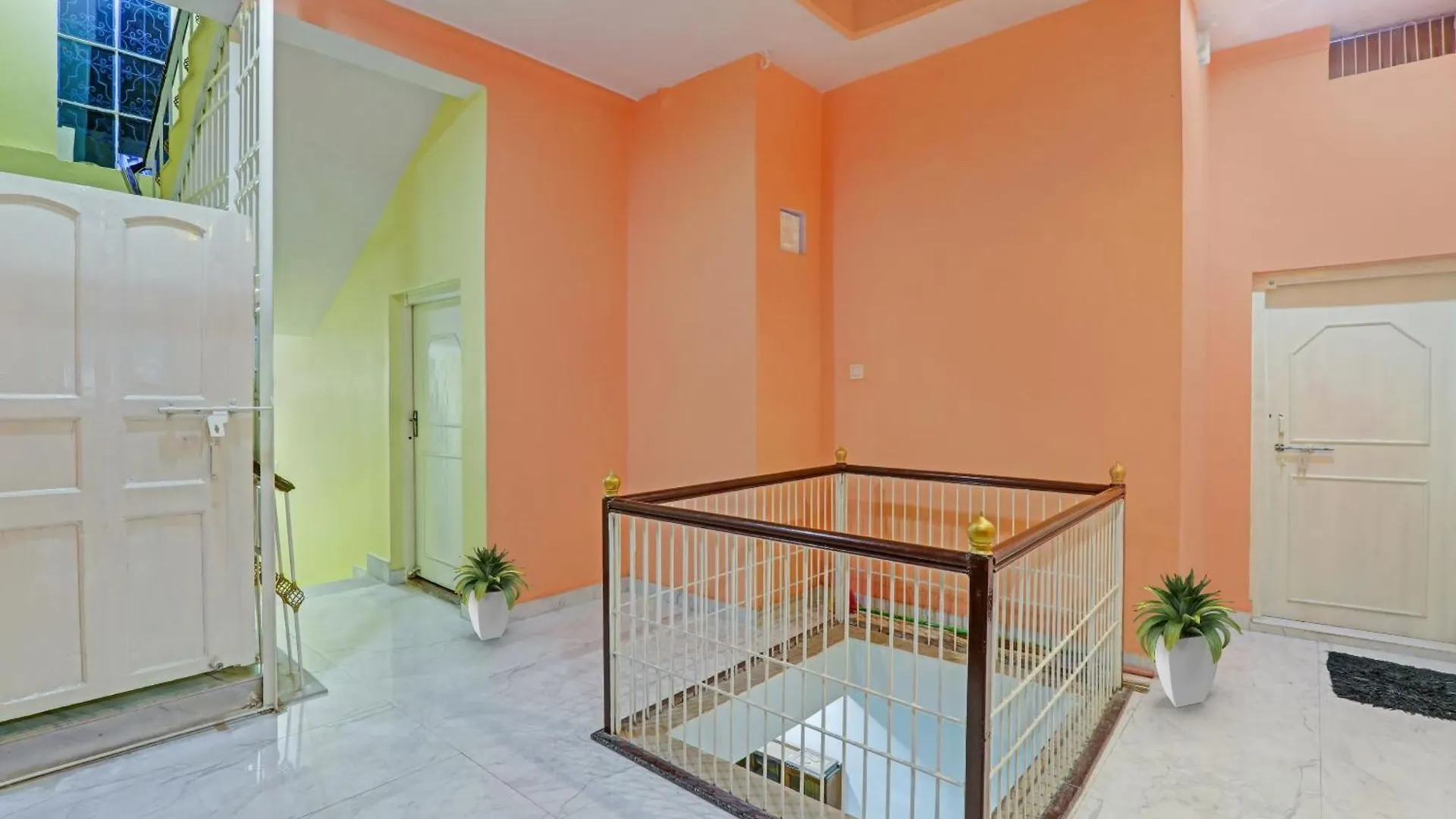 Hotel O Surbhi G House Varanasi